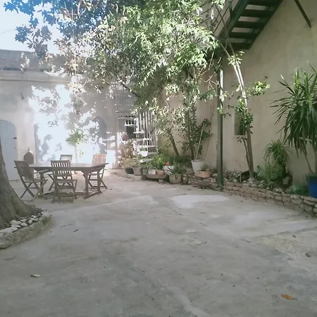 D'hotes L'atrium Bed & Breakfast Orange (Vaucluse)
